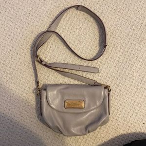 Marc by Marc Jacobs beige leather crossbody bag purse